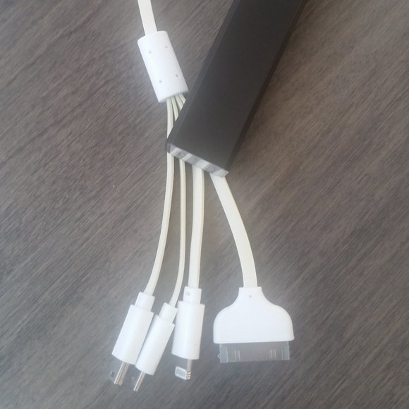 charger - Picture 1 of 5